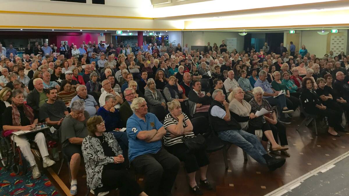 The large crowd at Monday night's meeting to discuss Batemans Bay's flying fox issue.