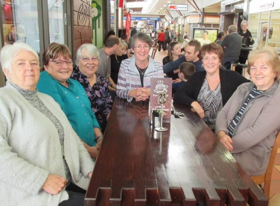 Fashionista:  A few good looking local gals out having a catch up;  Kathrine Rendle, Colleen Colebrook, Gail Dakin, Zelma Rixon, Pam Bate and Betty Rixon. 