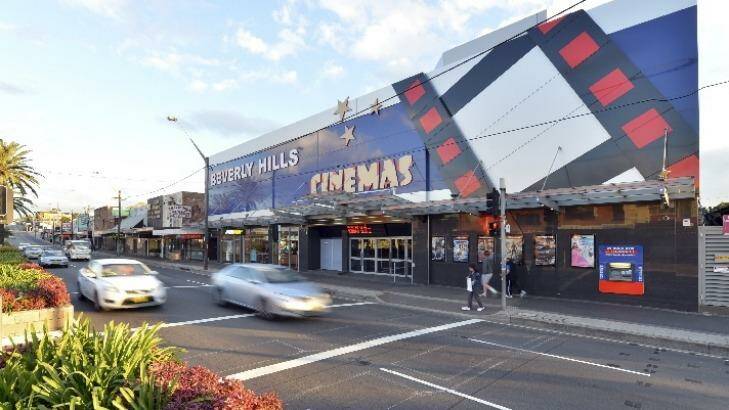 Beverly Hills Cinemas
and Subway Restaurant has sold for $6.5 million.  Photo: supplied