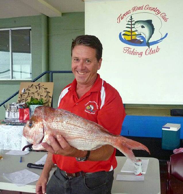 ON THE BITE: John Suthern with a snapper he reeled in at the Tuross Head Country Club Fishing Club’s November weigh in. 