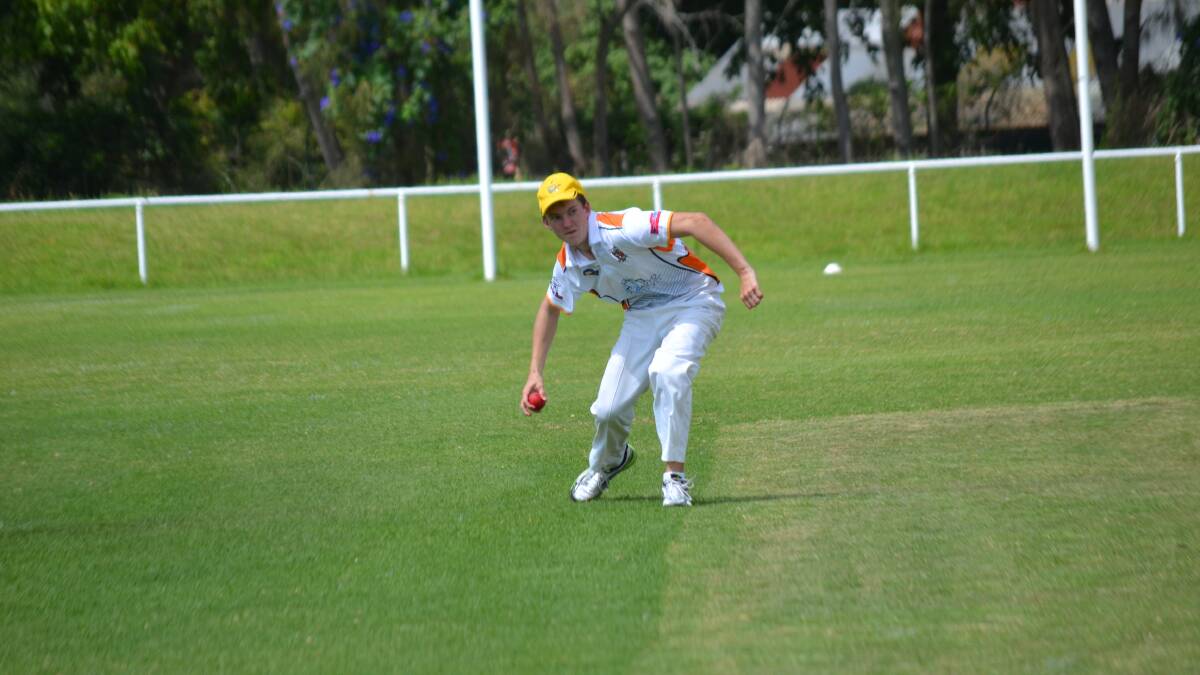 REFLEX ARM: Luke Wiggins fields the ball and is set to throw at Hanging Rock. 
