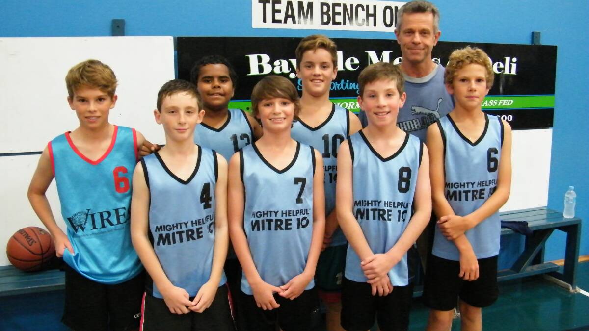 Mitre 10’s (back, from left) Drew Mealy, Jonah Slockee–Albert, Sam Jackson, Bruce McGee, (front) Riley Henderson, Paul Kerr, Andrew McGee and Lachlan Nichols were the under 14s runners-up. 

