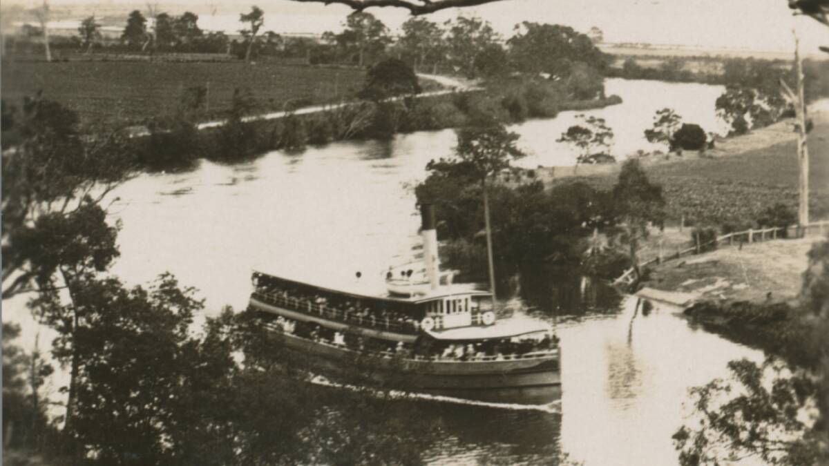 Boating on the Mitchell River, Bairnsdale. 