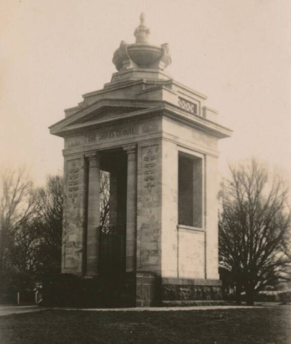 Colac Soldiers Memorial.