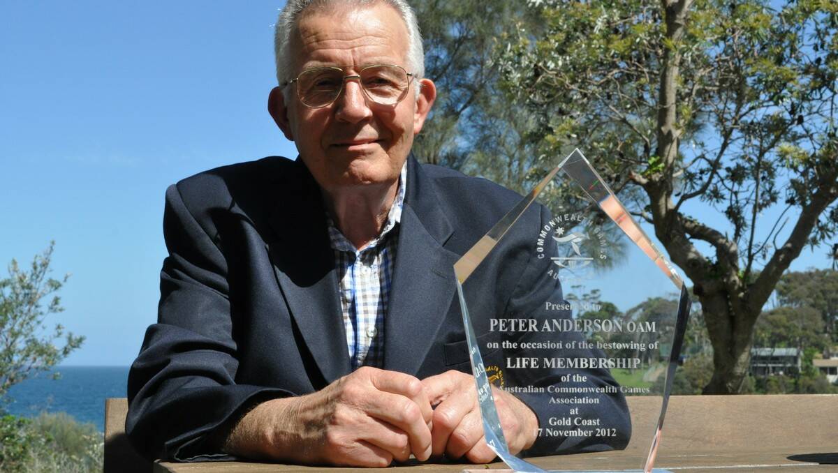 TOP RECOGNITION: Malua Bay’s Peter Anderson with his ACGA Life Membership award on Monday. PHOTO: Dean Benson.