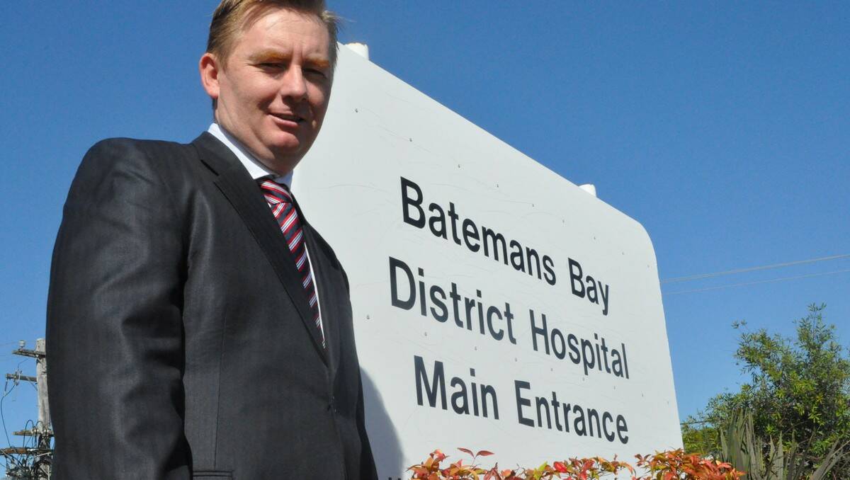 FACT FINDING: Australian Medical Association NSW president Professor Brian Owler at Batemans Bay Hospital yesterday.