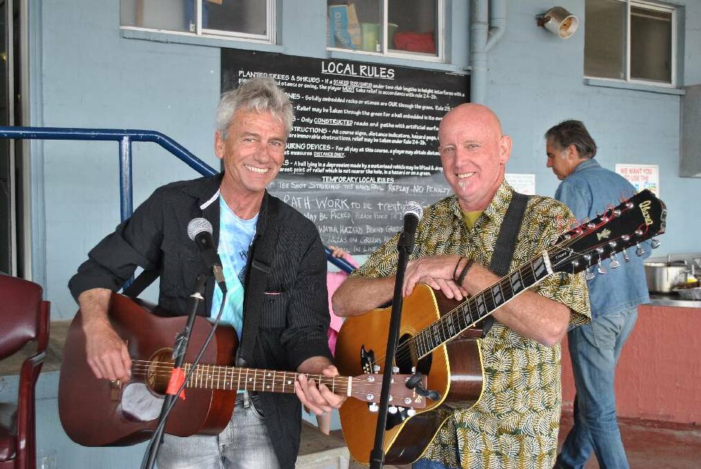Paddle out for local surfing legend and restaurateur Ian Hockey who passed away on Monday, September 23. Dave Pearce and Pete Markham performed after the speeches.