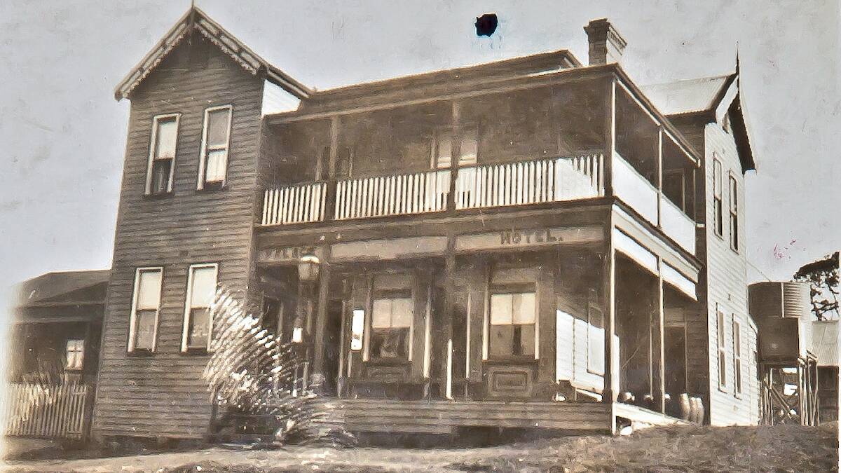 The Central Tilba Hotel pictured in 1924.