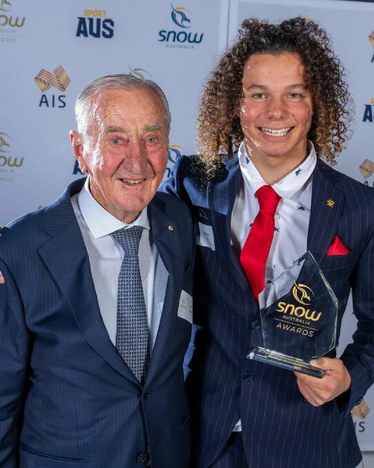Valentino Guseli Junior Athlete of the Year at the 2022 Snow Australia Awards
Photograph: @AUSOlympicTeam