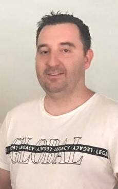 Batemans Bay man Simon Evans is missing and police have launched an appeal to locate him.