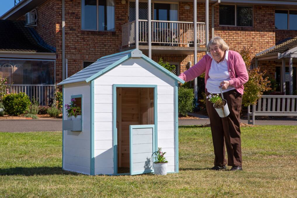 Moruya IRT resident Elaine Johns is getting ready to paint the cubby house with some cute and fun designs. 