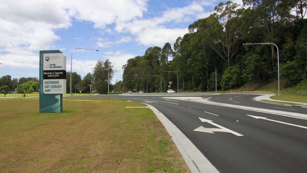 Roadworks at Hanging Rock, Batemans Bay, to connect the new roundabout to the sailing club car park begin on Friday, March 24.