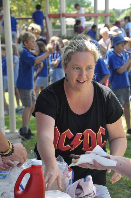 NO SNAG: Leisa Tague, event coordinator for Eurobodalla Shire Council, helps ensure the sausage sizzle line moves quickly.