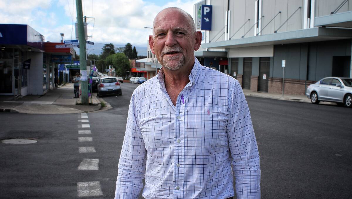 One Nation candidate Rod Roberts on the campaign trail in Bega this week. Picture: Alasdair McDonald