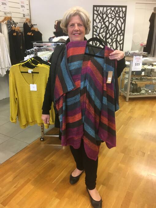 Fashionista: Looking very stylish as she shopped locally was Lyn Hennessy from the Bay. That dress would look great on you Lyn so I hope you bought it!