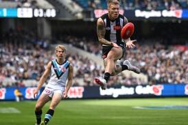 Jordan De Goey will make his return from injury to bolster Collingwood's midfield against Adelaide. (James Ross/AAP PHOTOS)