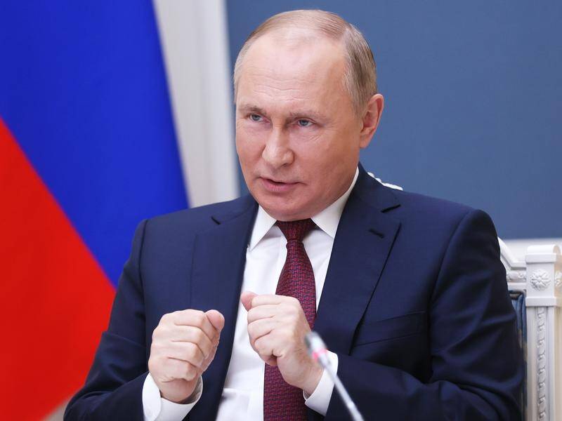Russian leader Vladimir Putin will be warned of strong sanctions should his country invade Ukraine.