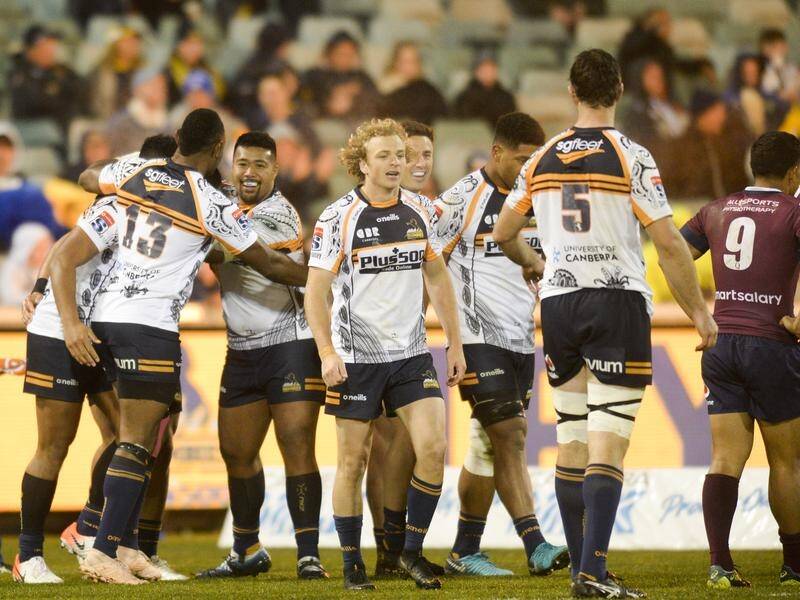 The Brumbies have named their best available side for the Super Rugby quarter-final with the Sharks.